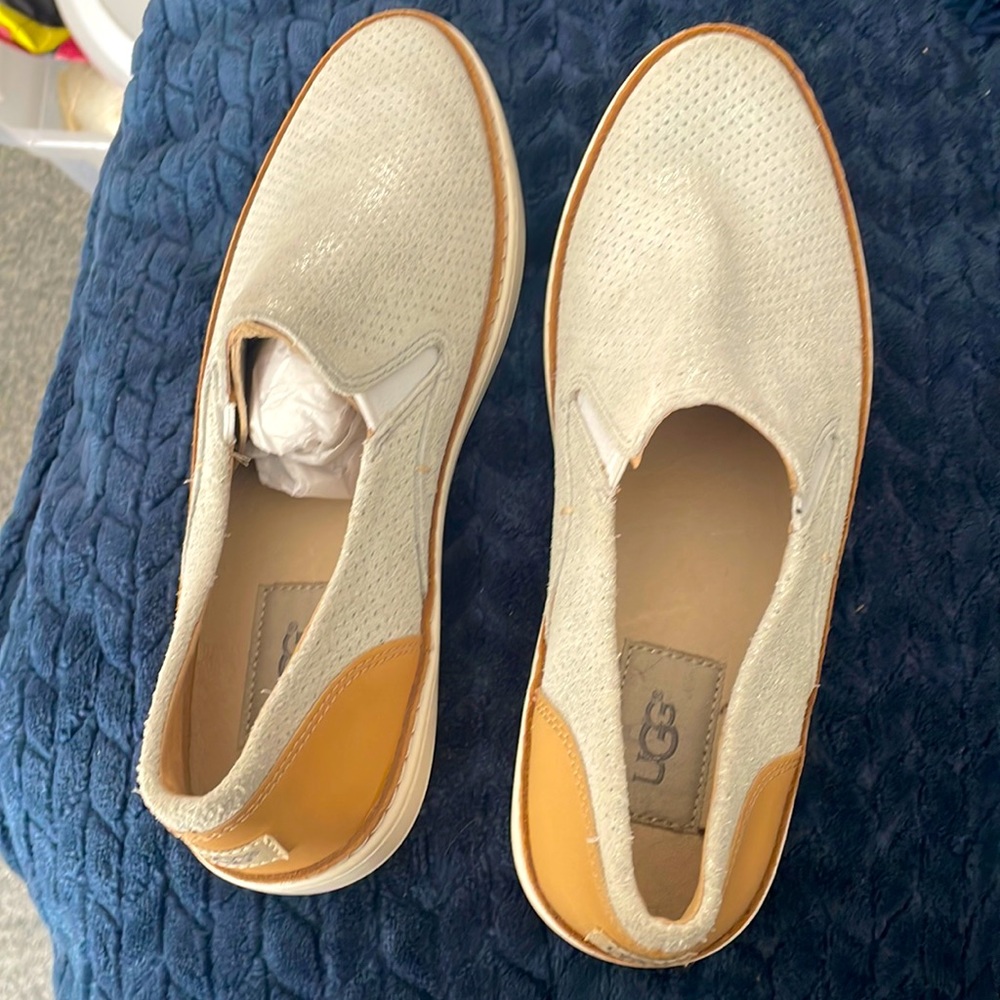 Uggs slip on